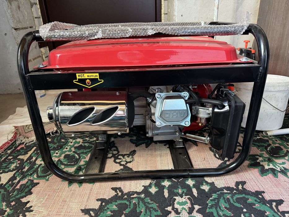 Продам бинзиновый генератор