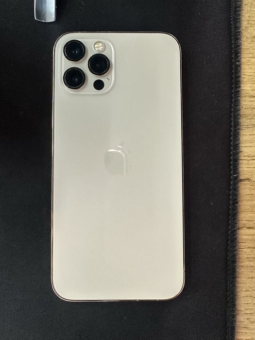 Iphone 12 pro gold