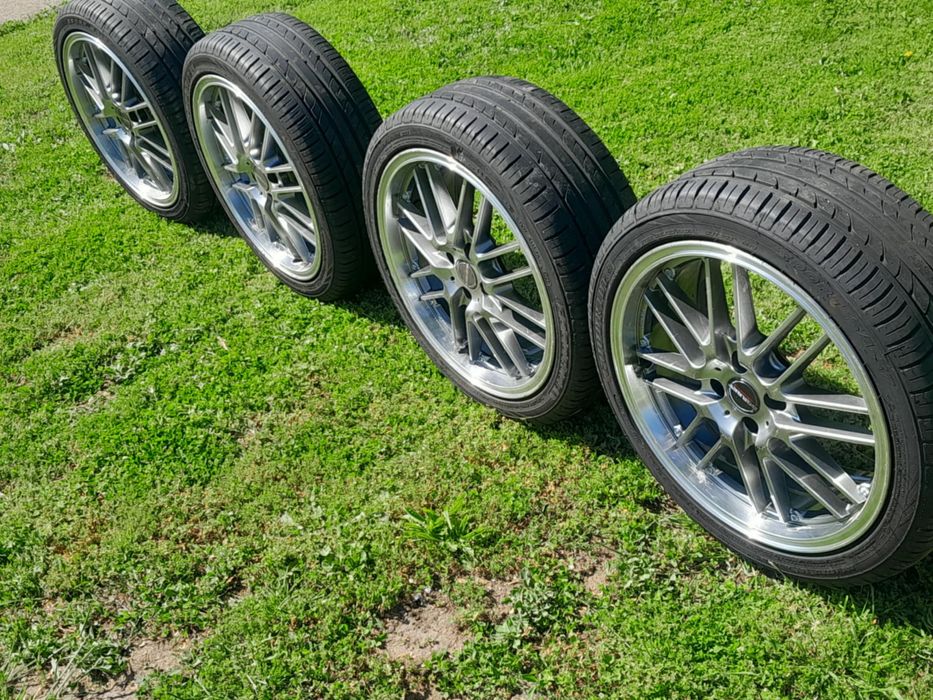 Borbet 17 4x100 с хубави гуми!