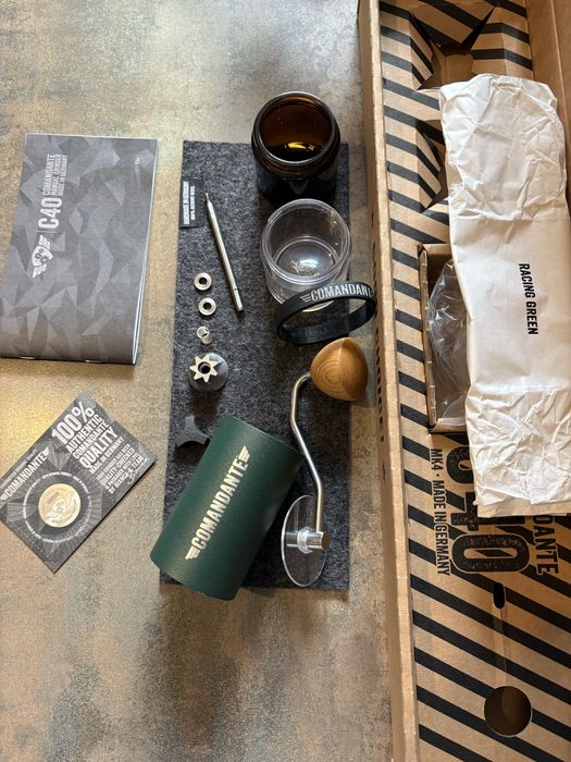 Rasnita cafea Comandante C40 mk4 racing green