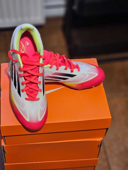 Ghete fotbal copii Adidas F50 League FG/MG Junior - 39 1/3