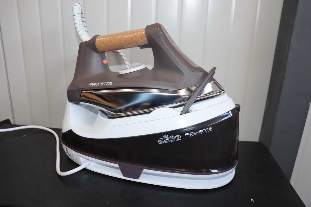 Парна ютия Rowenta VR7260