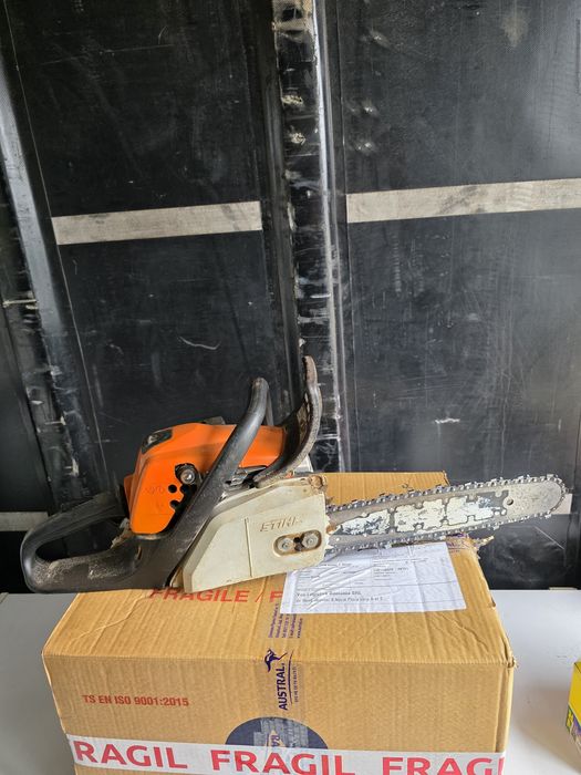 Motoferăstrău Drujbă STIHL MS 211 C - Pornire Ușoară ErgoStart