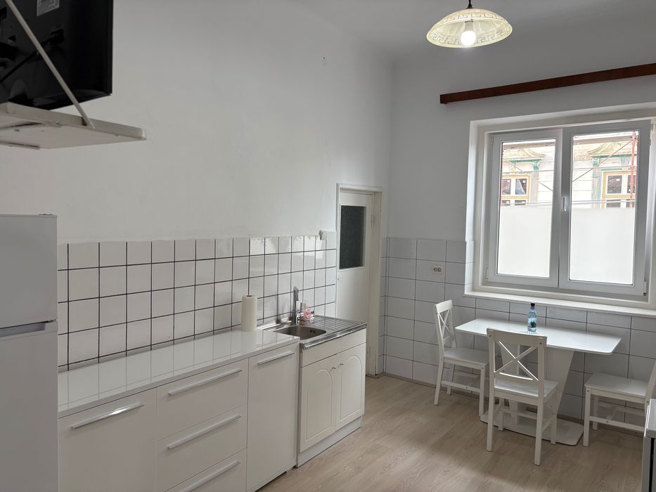 Casa cu spatiu comercial ,  garaj, str. dr. I. Ratiu-facultate ULB