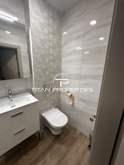 Дава се под наем Тристаен апартамент в Варна, Център - 120 кв.м за 1500 € - Снимка #10