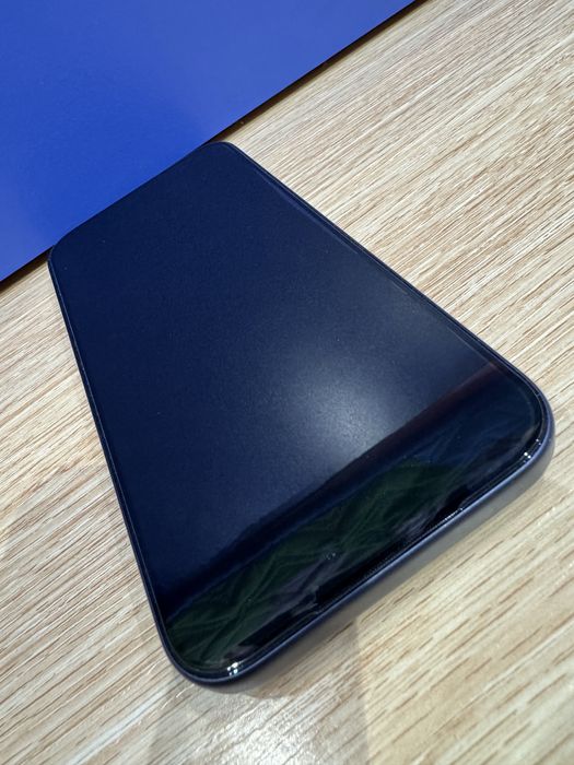 iPhone 17 Pro Max 512GB Deep Blue | Гаранция А1 | 96% Батерия (292 цикъла) | Пълен комплект + 2 кейса AmazingThing