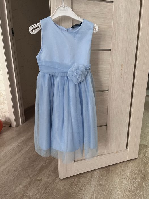 Нарядное платье для девочки