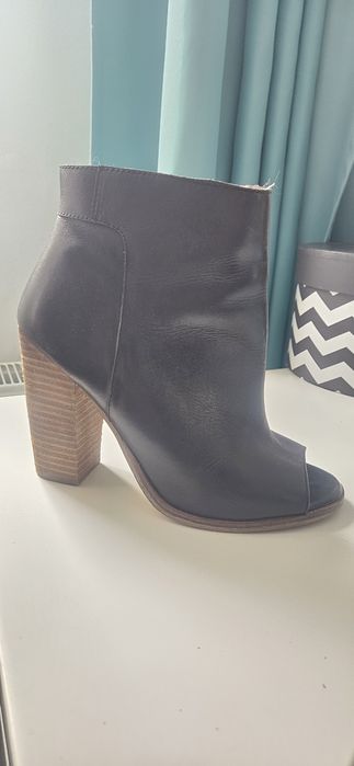 Sandale tip botine piele