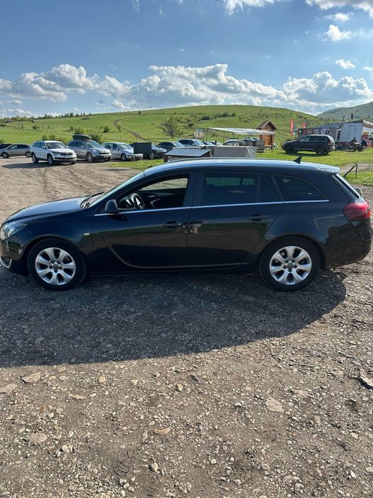 Vând Opel Insignia Sport Tourer Break