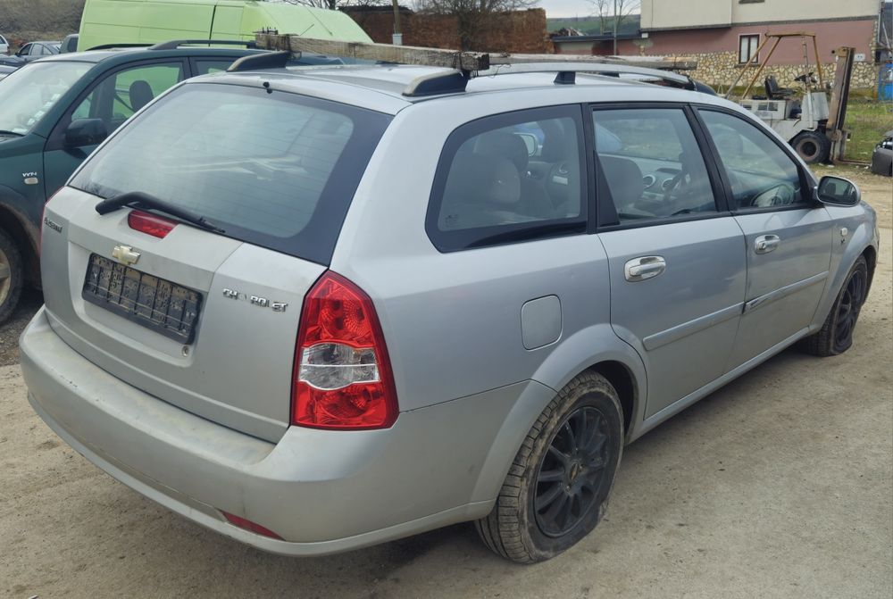 Шевролет Лачети 1.6 109кс на части Chevrolet Lacetti 1.6i 109ps chasti