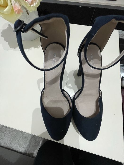 Pantofi eleganti marimea 37