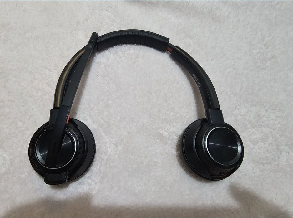 Casti Call Center VOYAGER FOCUS UCB825-M NO STAND (202652-04 / 202652-