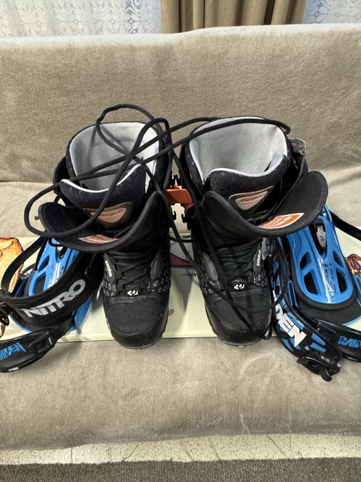 Snowboard cu boots