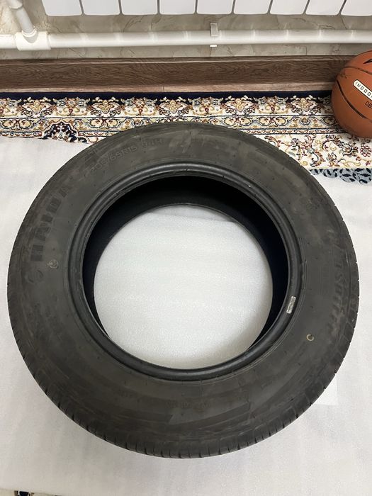 Шина автомобиля