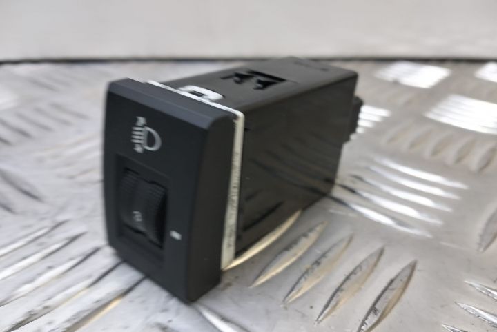 Comutator reglaj lumini  faruri  937001J7509P Hyundai i20 PB