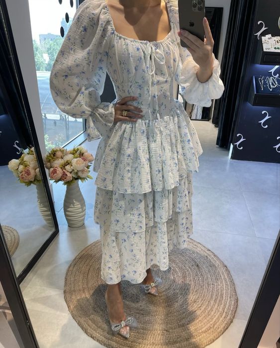 Муслиновое платье от бренде SenseX