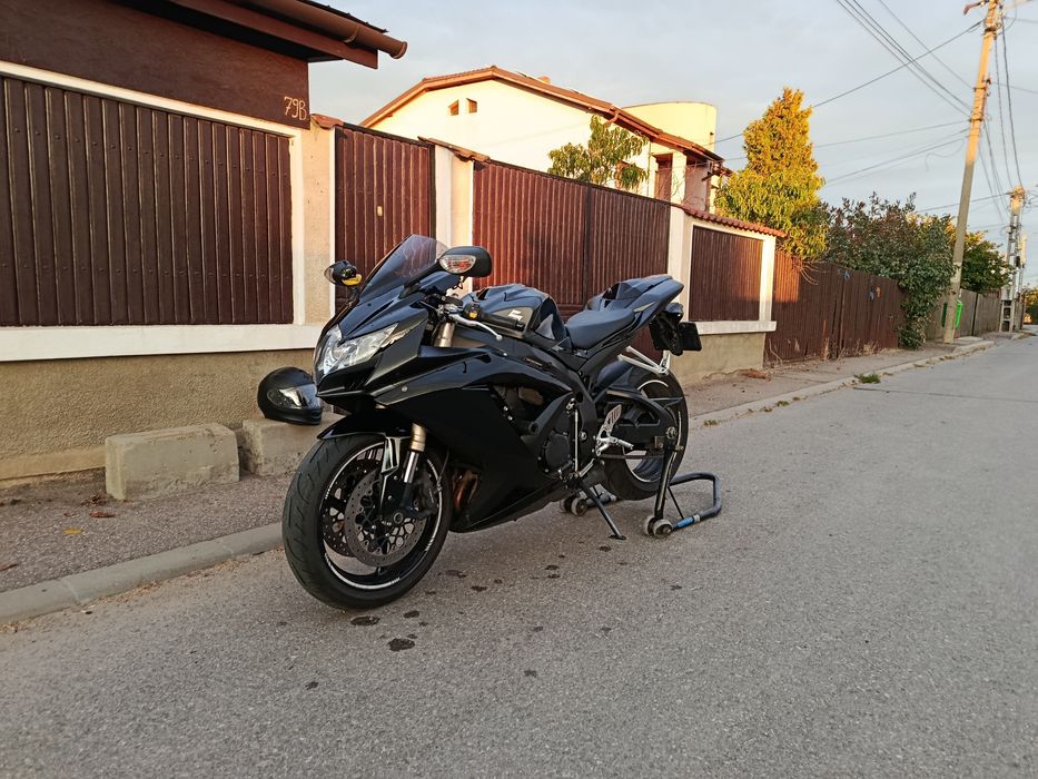 Suzuki gsxr 600 k8