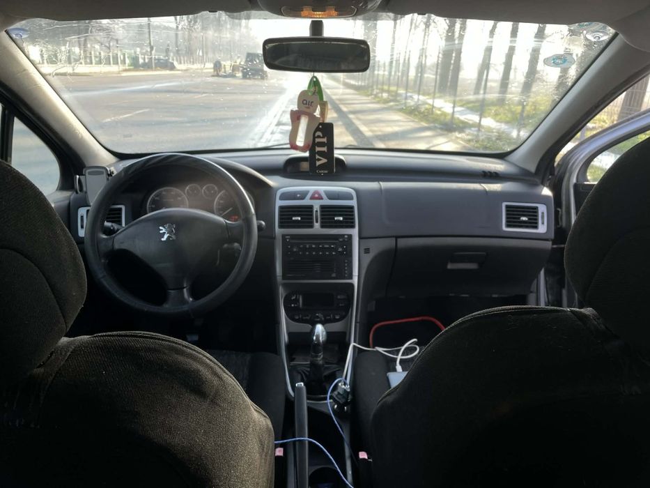 Vînd peugeot 307