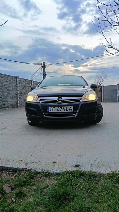 Opel Astra h. 1.9 101 model 2008