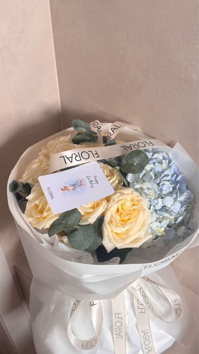 Цветы розы + гартензы