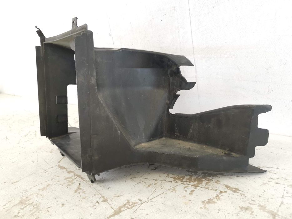 Въздушен дефлектор Bentley Bentayga 1 [ - ] Оригинален и в добро състо