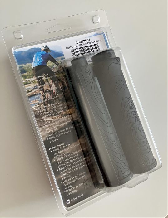 Mansoane Grips Race Face Half Nelson Lock-On