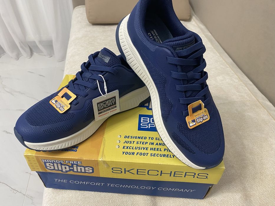 Продам кроссовки Skechers 42 размер