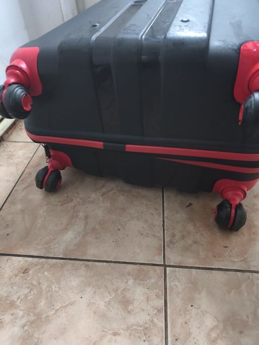 Troler nou cu eticheta