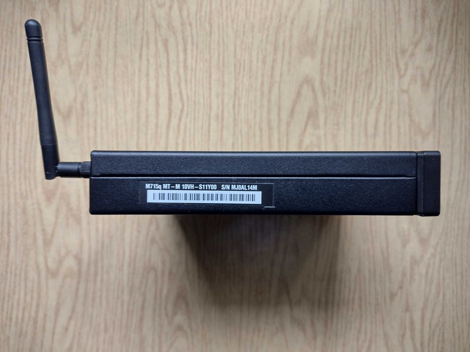 Lenovo Thinkcentre M715Q AMD Ryzen 5 Pro 2400GE