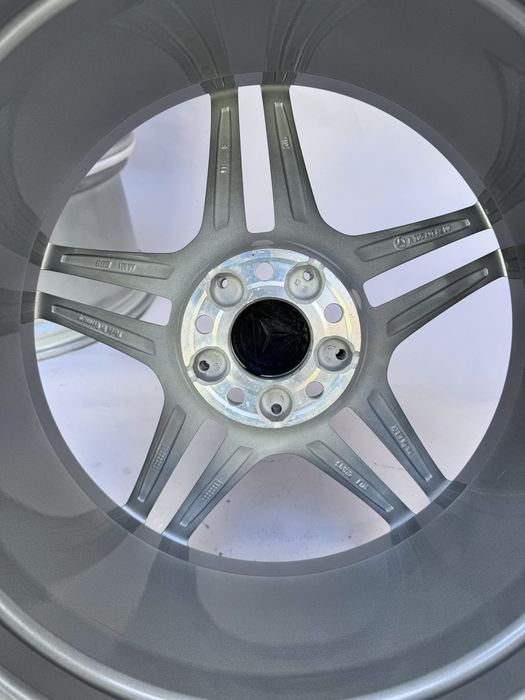 Нови ! Оригинални джанти 19 цола Amg