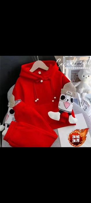 Продам костюм на девочку