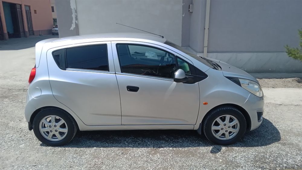 Chevrolet Spark 2011 — 3