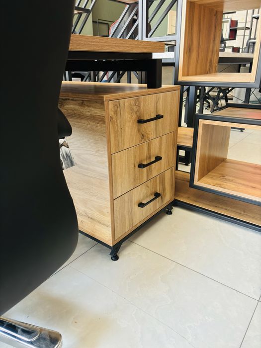 Столы Рукаводительный стол/офисный стол / лофт стол / стол для офиса