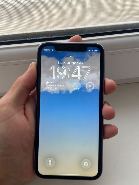 Продам 15 про макс + подарок 11