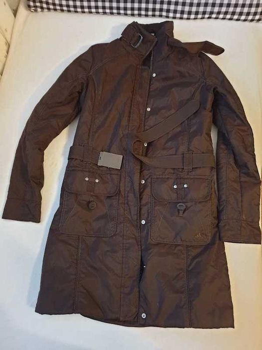 Geaca Adidas,marimea 12,posibil si 10,stare buna