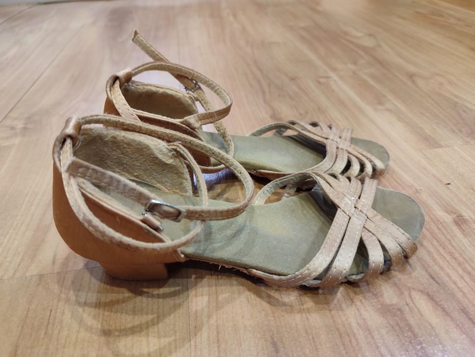 Обувки за спортни танци 32 номер