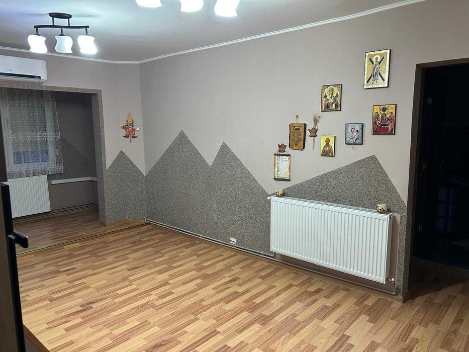 Vând apartament 2 camere zona Center Nemes