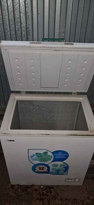 Продам морозильник