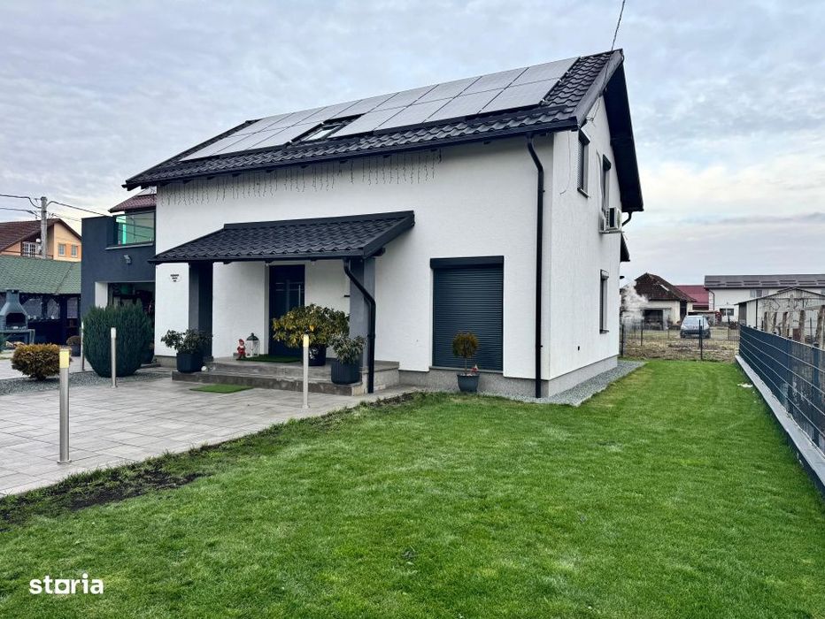 Casa moderna, complet mobilata, cu panouri solare, jacuzzi,aproape de
