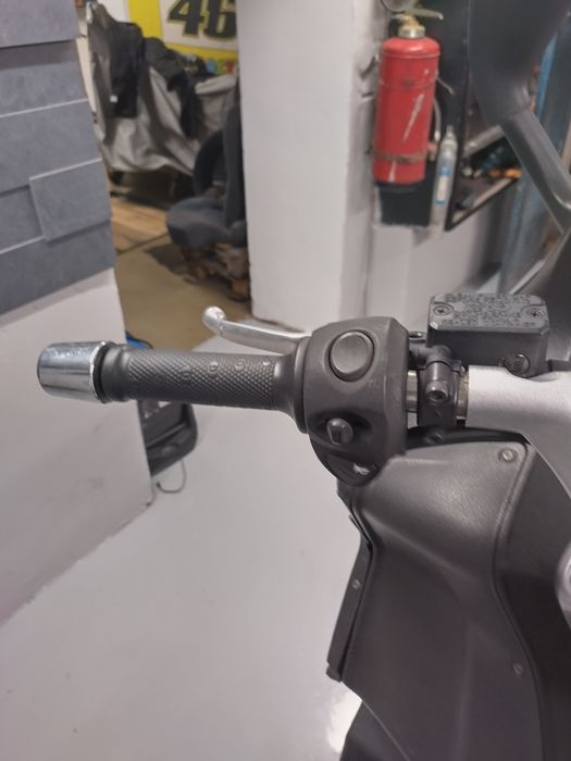 Gilera gp800 скутер