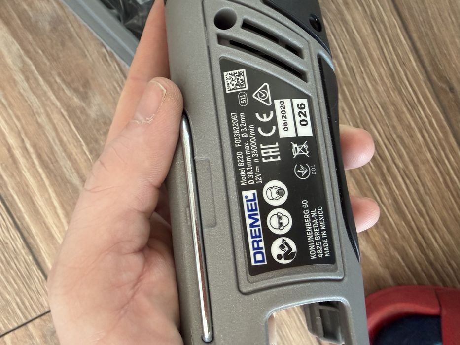 Dremel 8220-Мултифункционален прав шлайф