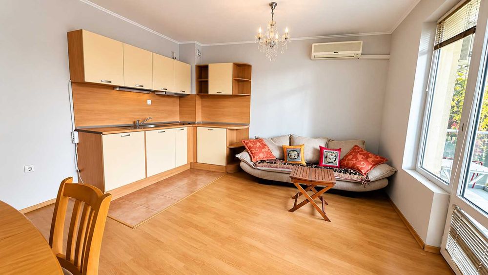 Продава се Двустаен апартамент в к.к. Слънчев бряг - 75 кв.м за 1314 €/кв.м - Снимка #1