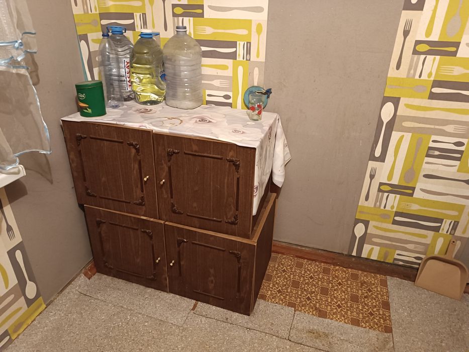 Отдам даром шкафы кухонные.