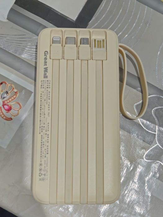 Продаеться повербанк