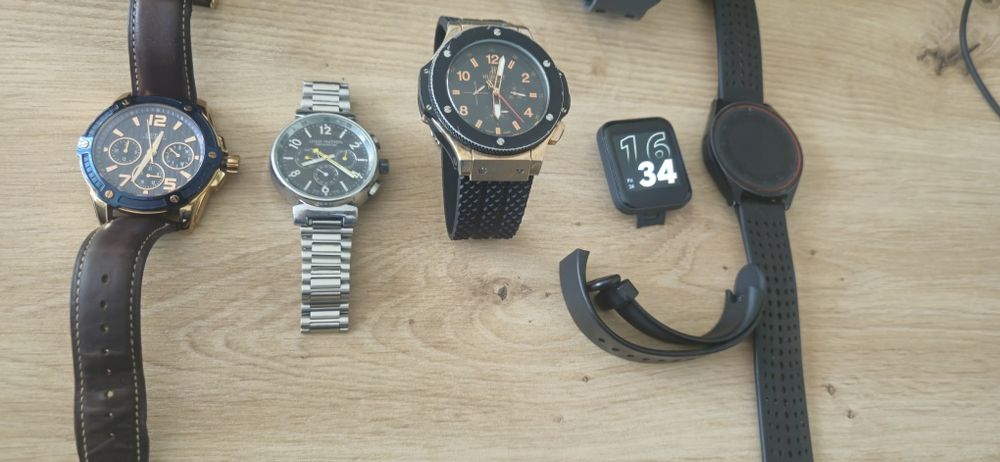 Лот часовници от колекцията ми