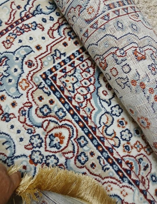 Продам ковёр и коврик для ванны