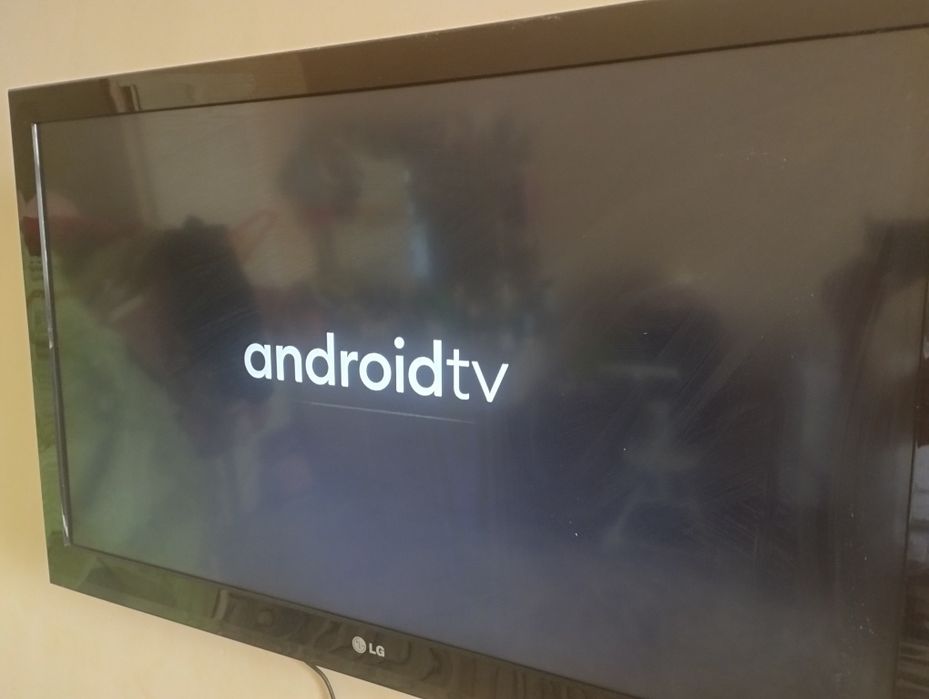 1.10 lik  Lg android televizor sotiladi
