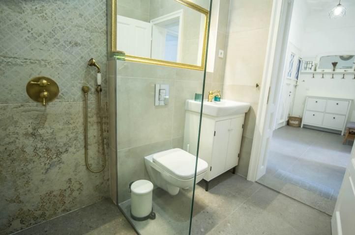 Дава се под наем Тристаен апартамент в София, Център - 90 кв.м за 1250 € - Снимка #5