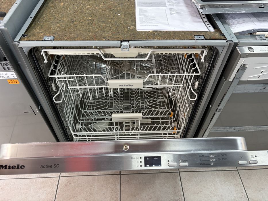 Miele G 4263 scvi миялна за пълно вграждане. Произведена в Германия.24 мес гаранция