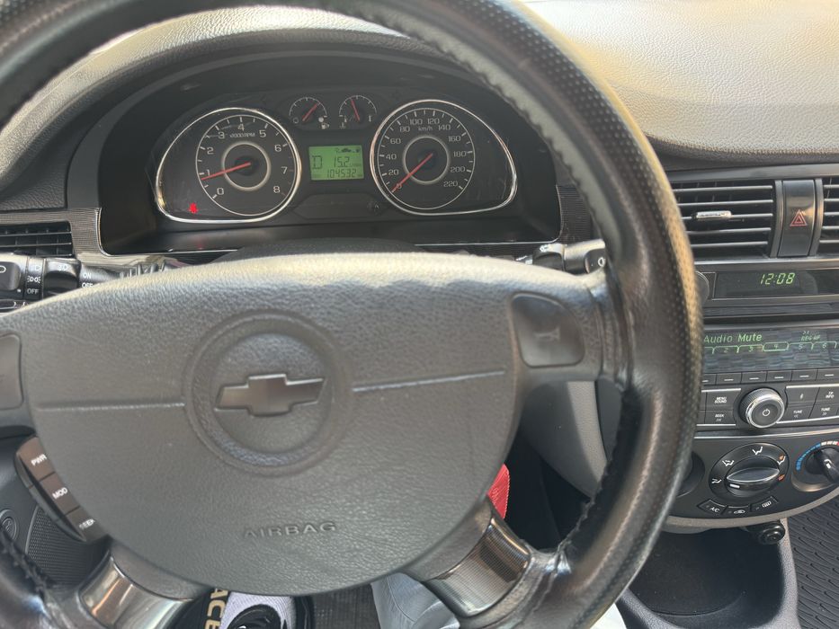 Продается GENTRA 2018 белый тоза